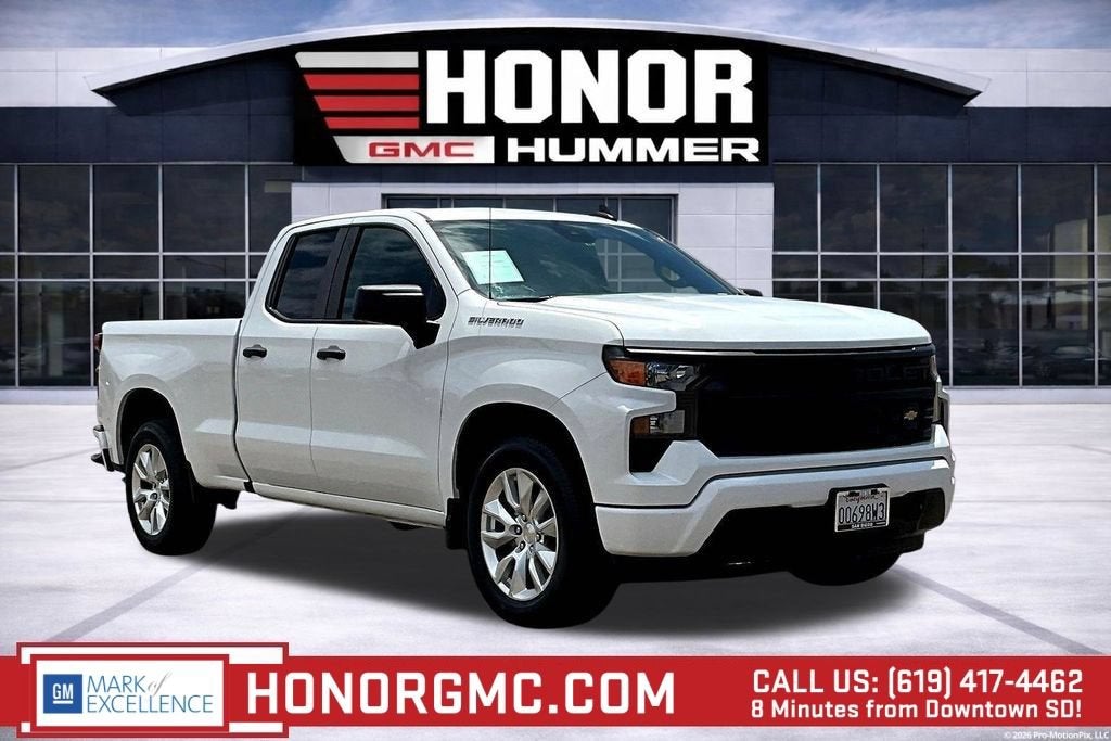2023 Chevrolet Silverado 1500 Custom in Summit White — front three-quarter view