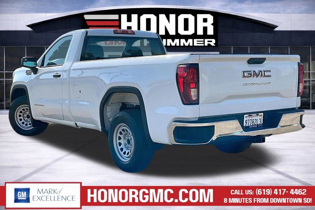 2022 GMC Sierra 1500 — interior view