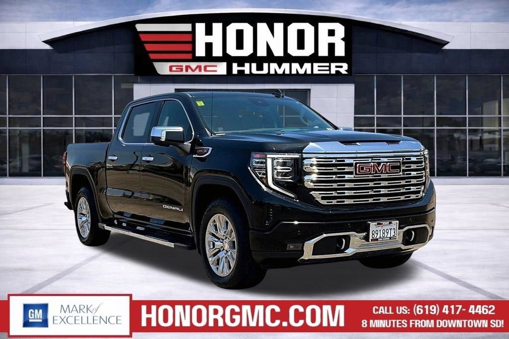 2023 GMC Sierra 1500 Denali in Onyx Black — front three-quarter view