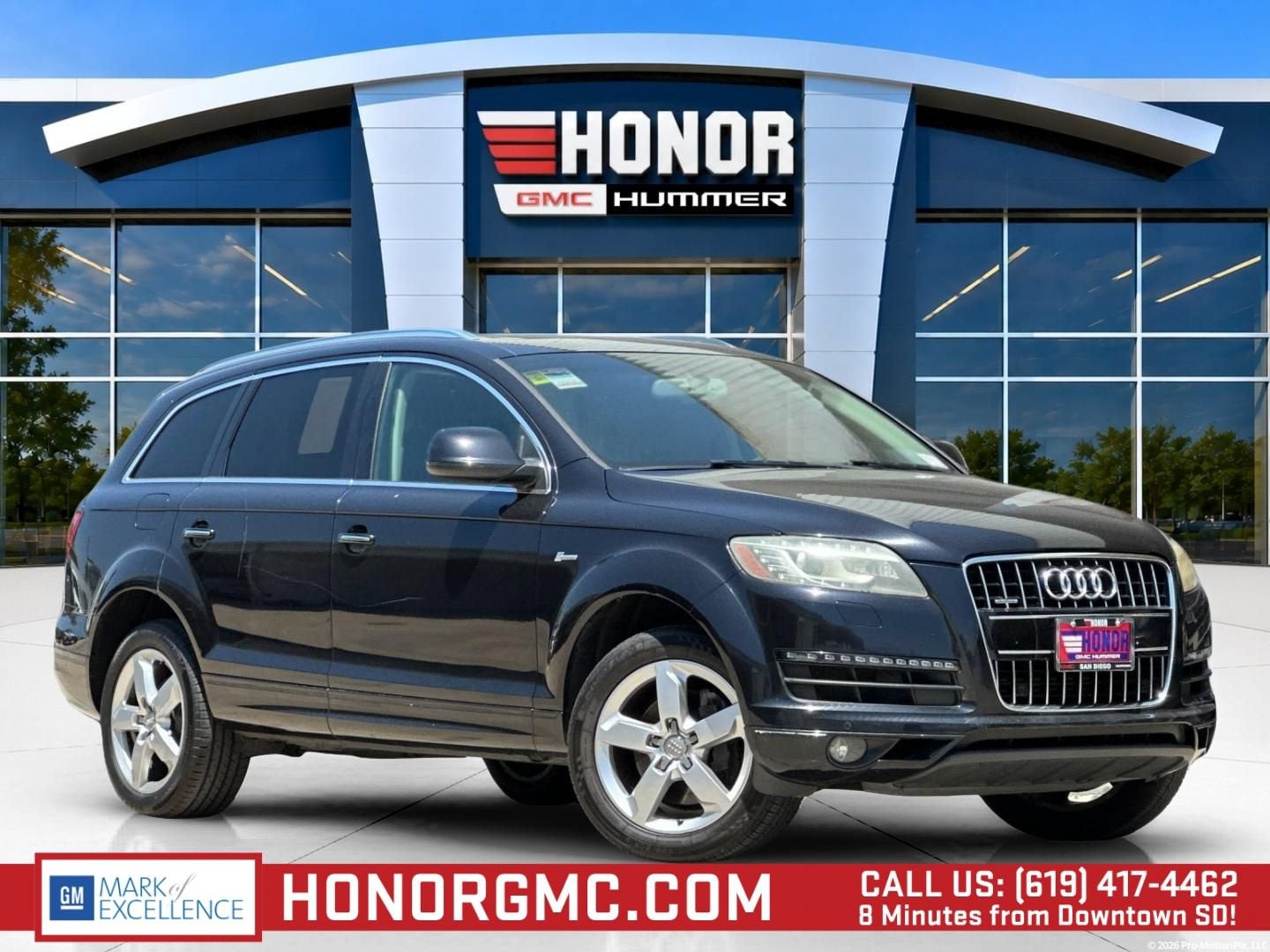 2015 Audi Q7 3.0T Premium Plus in Black — front three-quarter view