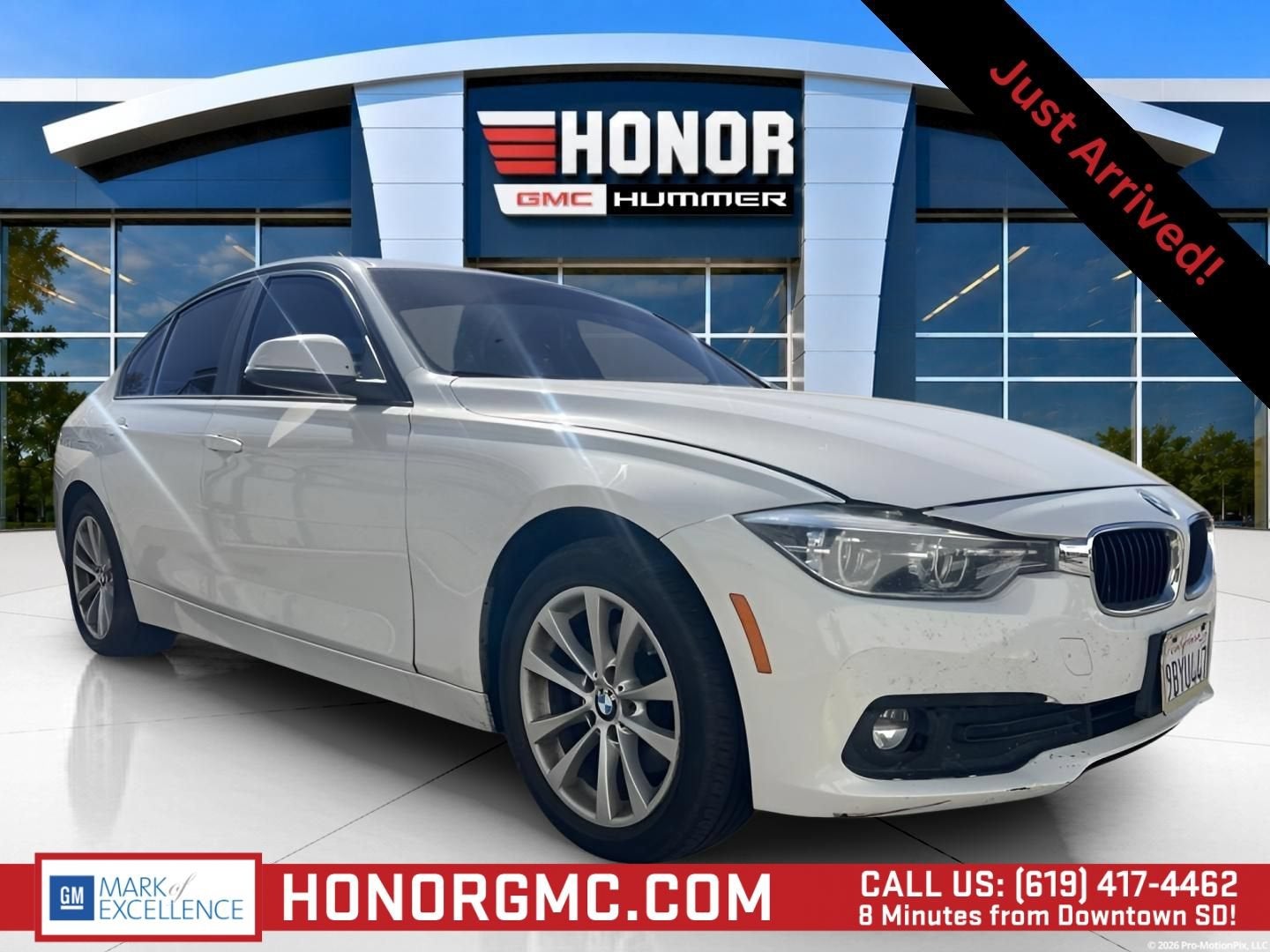 2018 BMW 3 Series 320i in White — front three-quarter view